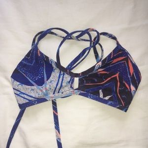 Jolyn Medium Bermuda vent top